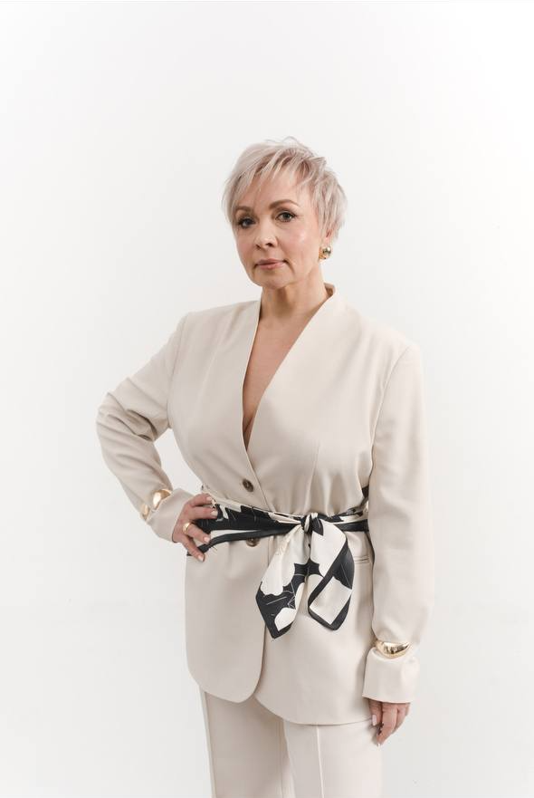 WHITE II. Фотомодель