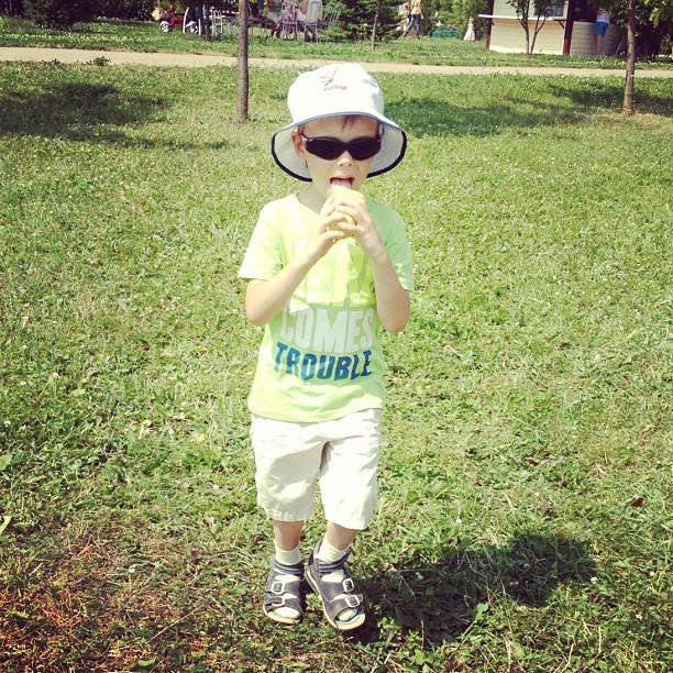 Мы с детьми сборник 1000 фото первая часть. Заставка