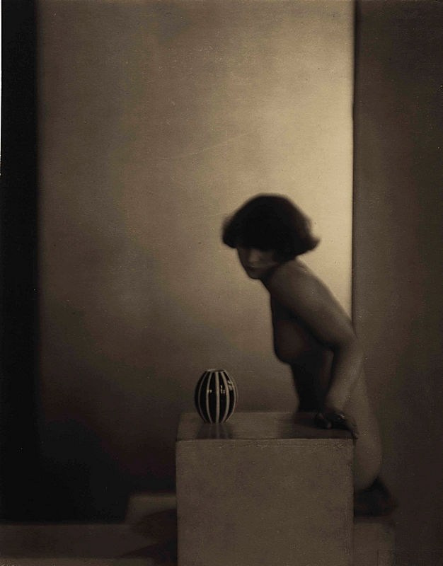 художественная фотография Франтишека Дртикола в стиле модерн с геометрическими элементами