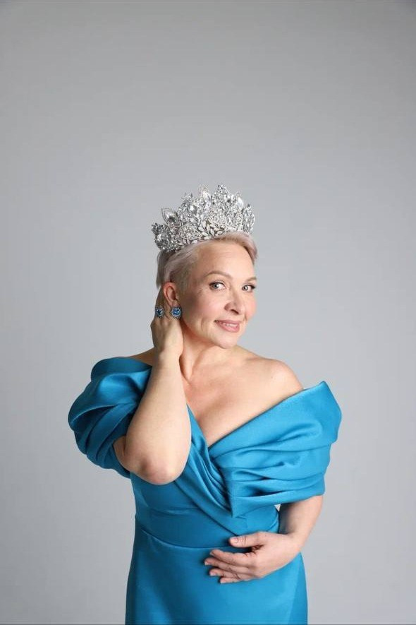 CROWN. Фотомодель