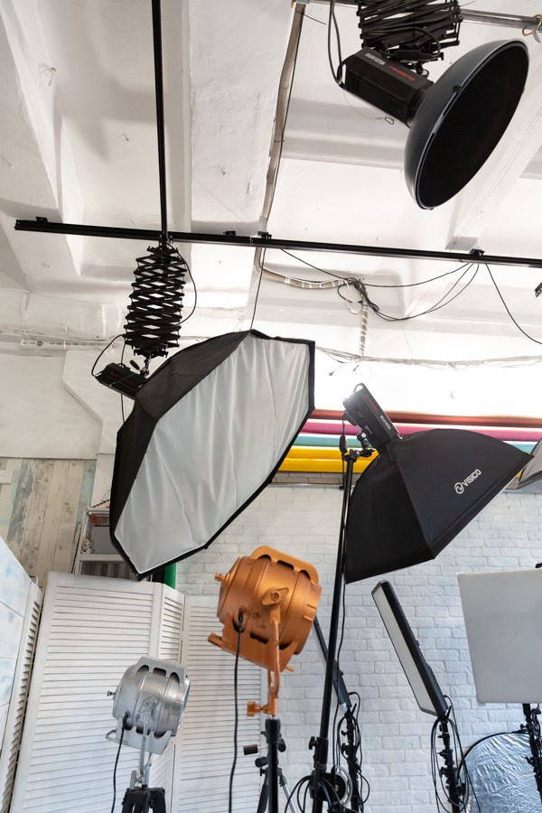 Оборудование и свет. Фотостудия Алматы. Фотосъемка Алматы. Фотосессия Алматы. Фотокурсы. Обучение фотографии. Аренда студии