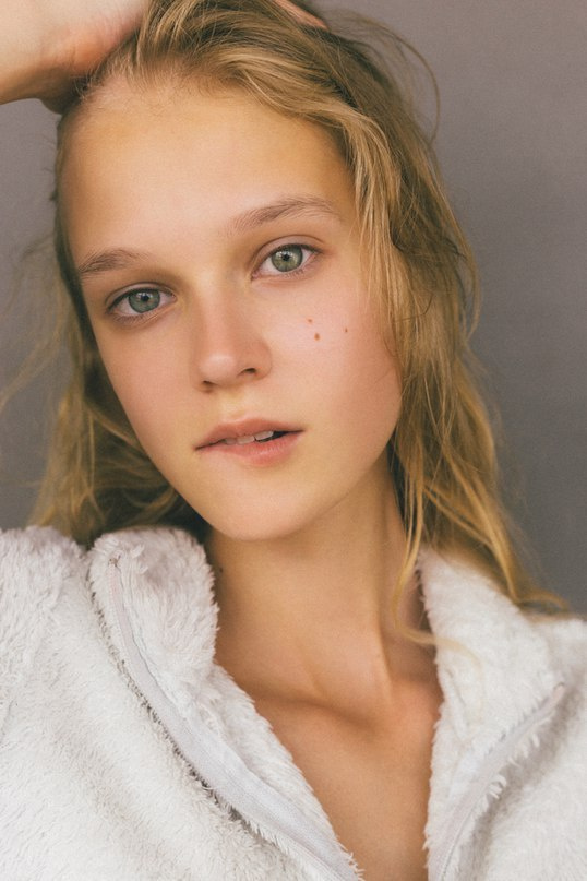 Alina E. Modeling agency TM MODELS