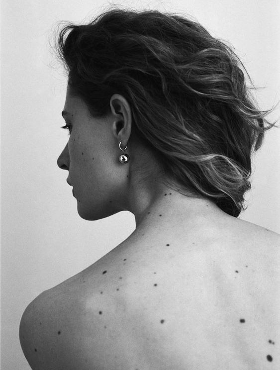 Чувственно, для девушки в студии. Фотограф в Иркутске Кристина Телегина