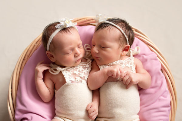 Новорожденные. Детский и семейный фотограф Мадина в Краснодаре и Абхазии