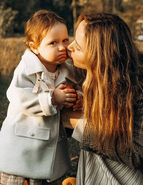 Семейные фотосессии (в студии, на улице или у вас дома). Фотограф Антонина Знак. Семейные фотосессии. Москва и МО