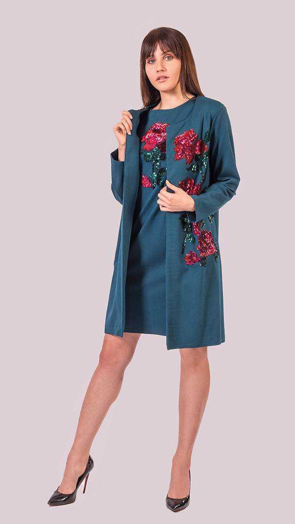 фотосъёмка одежды на модели, каталожная съёмка, платье и жакет для молодой леди