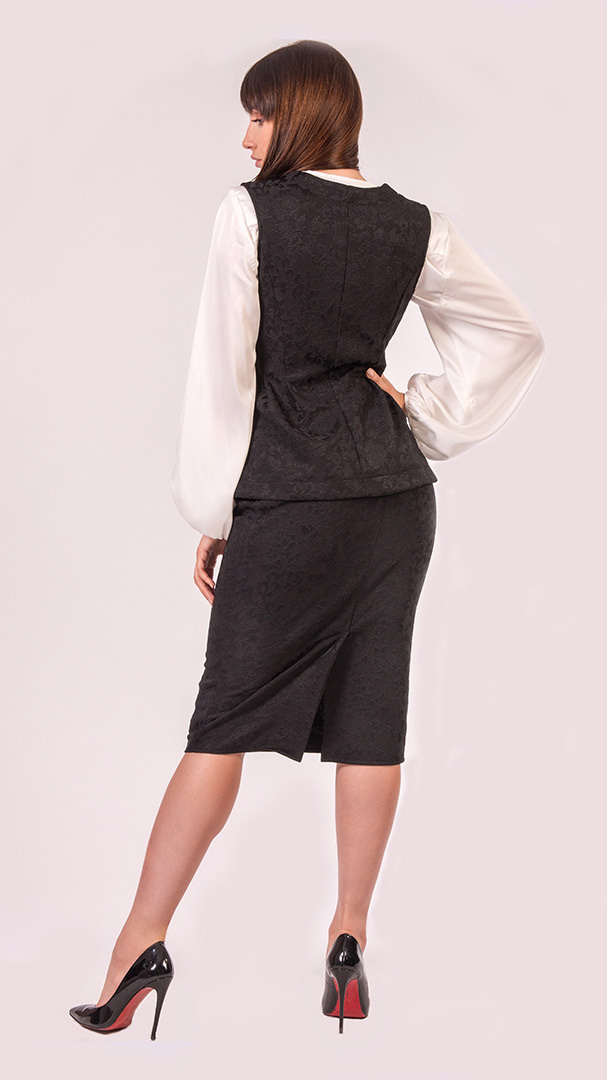 предметная фотосъёмка, на белом фоне, костюм школьной учительницы