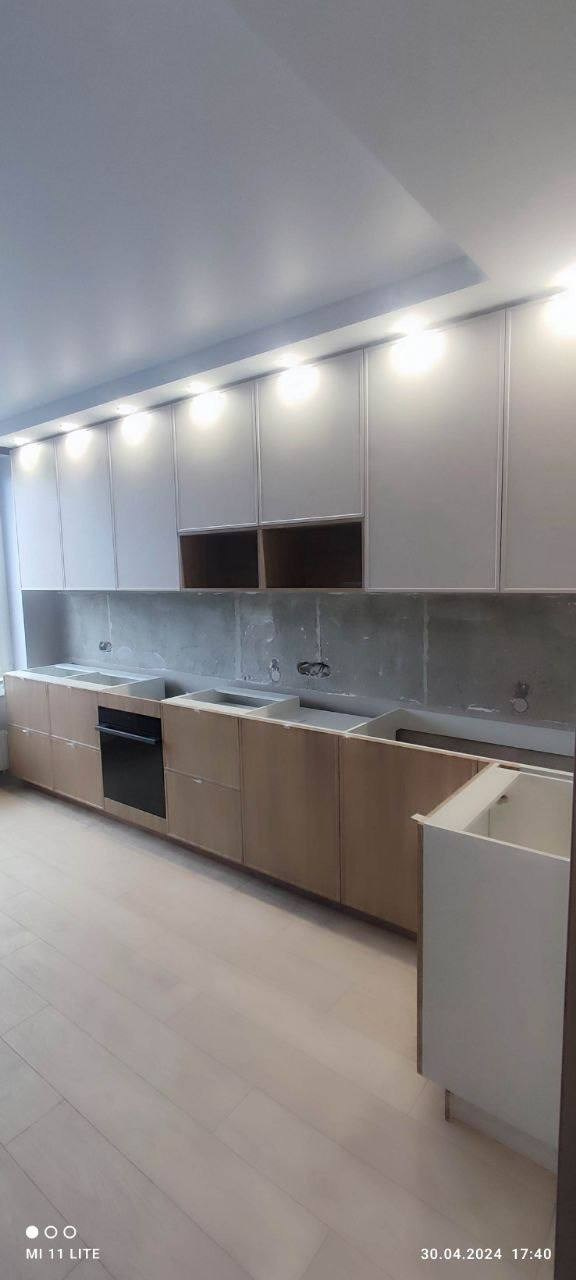 Фото с монтажа |Мебель на заказа: кухни, шкафы и т.д. в Томске. ГУДРУМ — Мебель на заказ в Томске | Кухни | Шкафы | Стулья и Столы