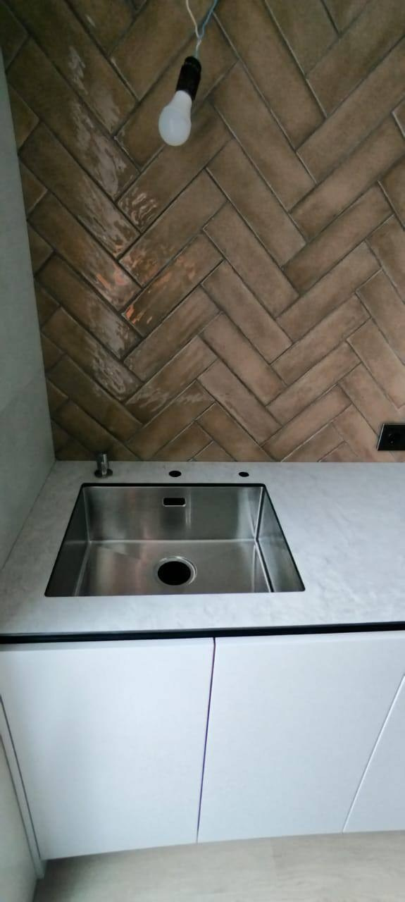 Фото с монтажа |Мебель на заказа: кухни, шкафы и т.д. в Томске. ГУДРУМ — Мебель на заказ в Томске | Кухни | Шкафы | Стулья и Столы