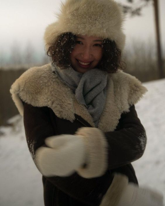 Зима. Фотосессия на улице для девушки. Фотограф в Иркутске Кристина Телегина