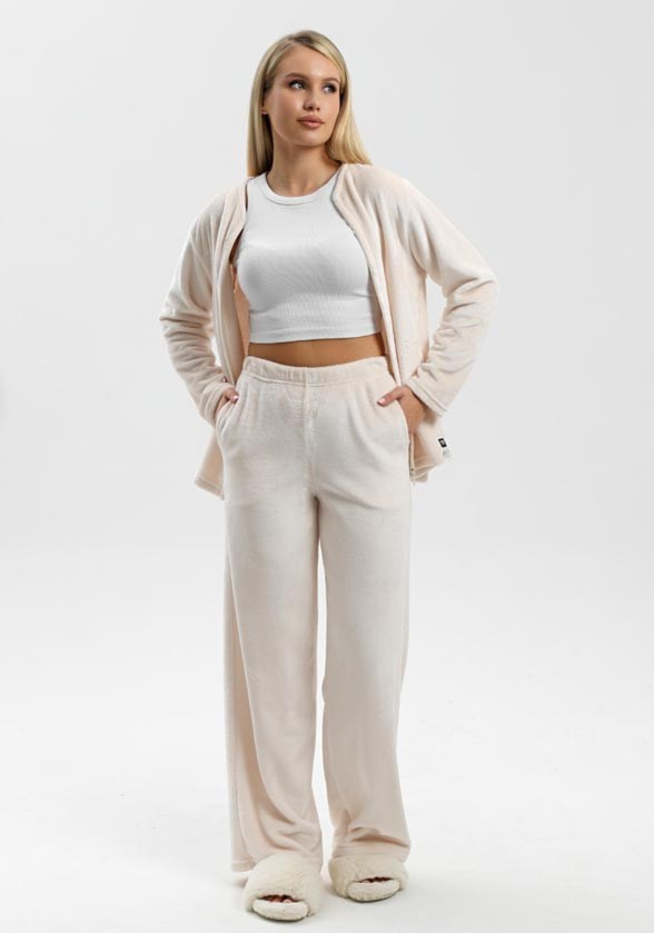 Профессиональная модель для Wildberries, Ozon и Lamoda — Яна