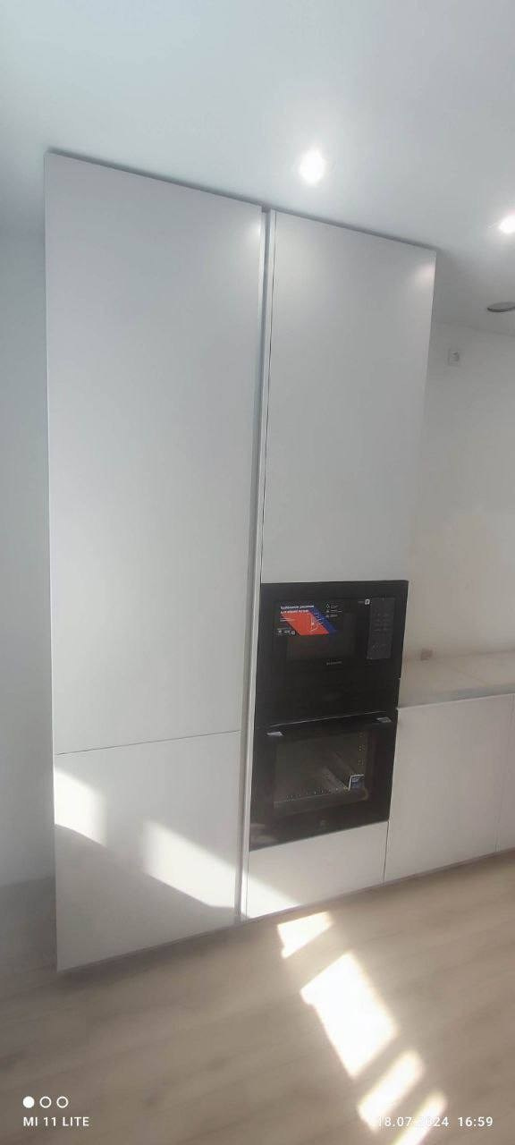 Фото с монтажа |Мебель на заказа: кухни, шкафы и т.д. в Томске. ГУДРУМ — Мебель на заказ в Томске | Кухни | Шкафы | Стулья и Столы