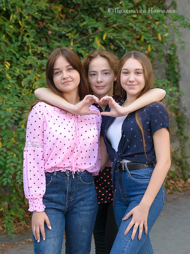 выпускной альбом, выпускные альбомы,  Севастополь, в Севастополе, виньетка, общая фотография класса, фотосъемка утренников, фотосъемка в детском саду, фотограф на выпускной, фотосессия в школе, в детском саду, подготовка ЕГЭ Севастополь, ОГЭ Севастополь, фотограф на 1 сентября