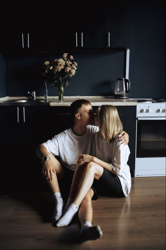 Парная фотосессия, дома. Фотограф в Иркутске Кристина Телегина