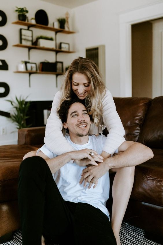 Парная фотосессия, дома. Фотограф в Иркутске Кристина Телегина