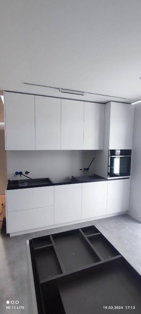 Фото с монтажа |Мебель на заказа: кухни, шкафы и т.д. в Томске. ГУДРУМ — Мебель на заказ в Томске | Кухни | Шкафы | Стулья и Столы