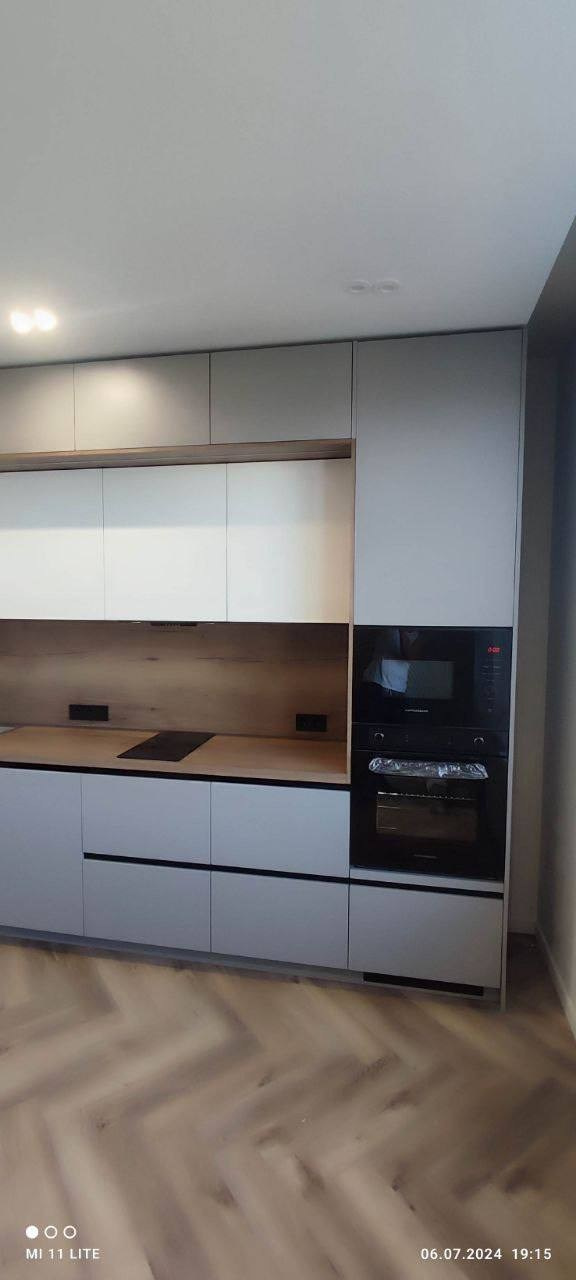 Фото с монтажа |Мебель на заказа: кухни, шкафы и т.д. в Томске. ГУДРУМ — Мебель на заказ в Томске | Кухни | Шкафы | Стулья и Столы