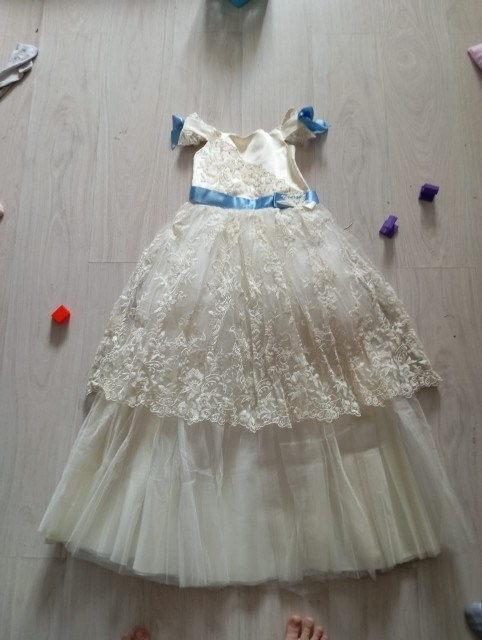 Карнавальные костюмы, вечерние и свадебные платья аренда посуточно, прокат в Жуковском. Одежда для фотосессий, аксессуары. Фотограф для маркетплейсов, фотоуслуги в Жуковском Татьяна Марсуверских