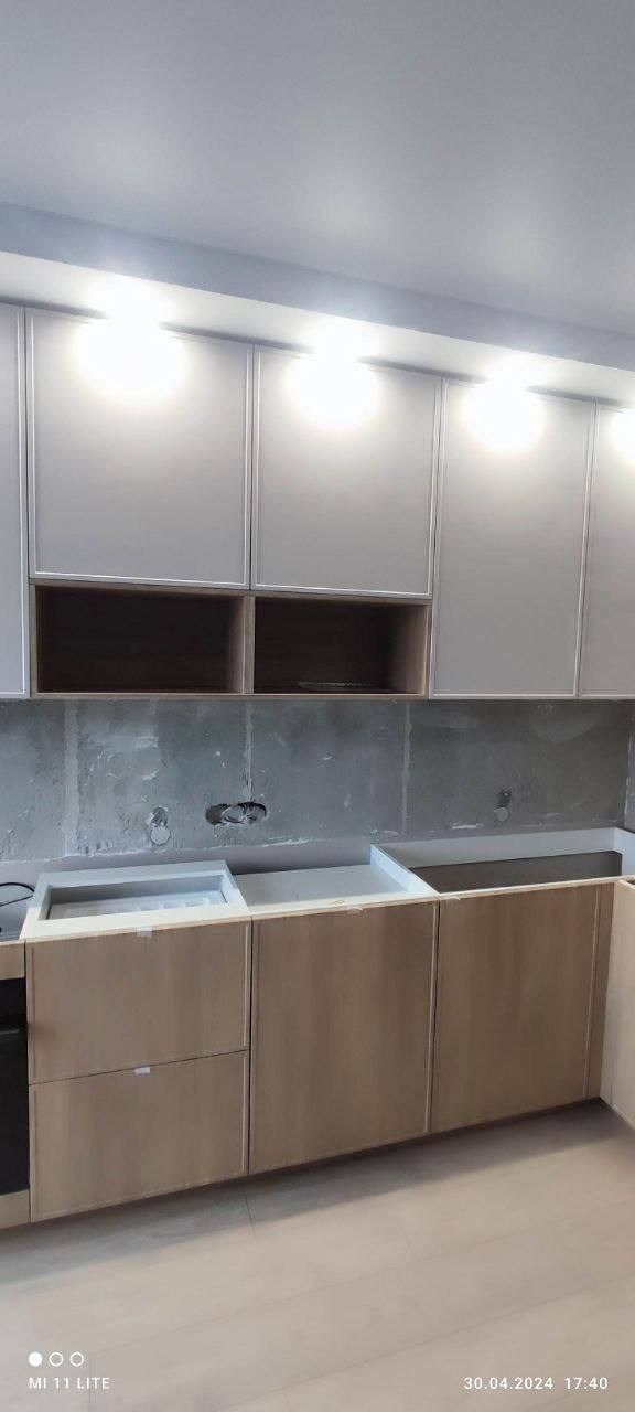 Фото с монтажа |Мебель на заказа: кухни, шкафы и т.д. в Томске. ГУДРУМ — Мебель на заказ в Томске | Кухни | Шкафы | Стулья и Столы