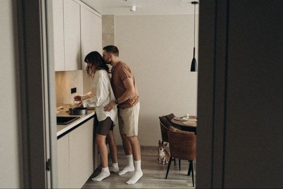 Парная фотосессия, дома. Фотограф в Иркутске Кристина Телегина