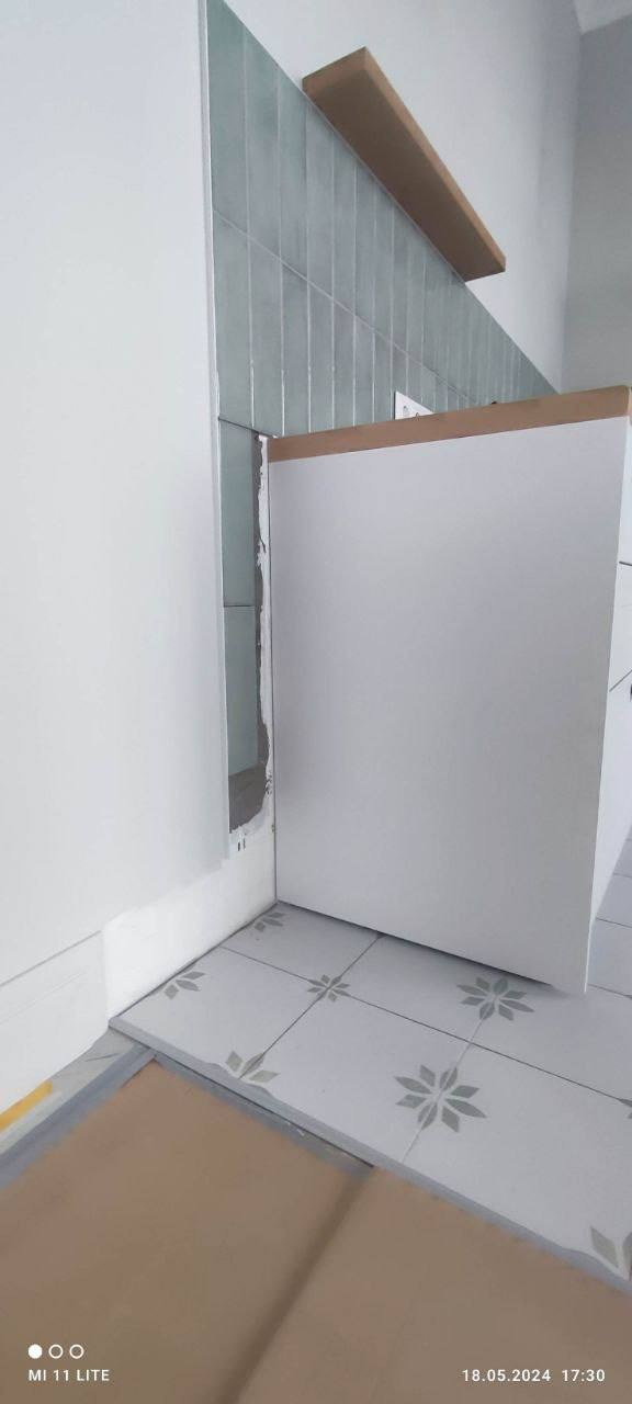 Фото с монтажа |Мебель на заказа: кухни, шкафы и т.д. в Томске. ГУДРУМ — Мебель на заказ в Томске | Кухни | Шкафы | Стулья и Столы