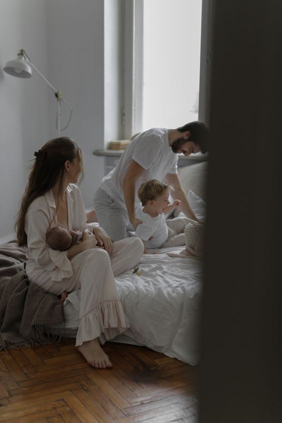 Семейная фотосессия в студии. Фотограф в Иркутске Кристина Телегина