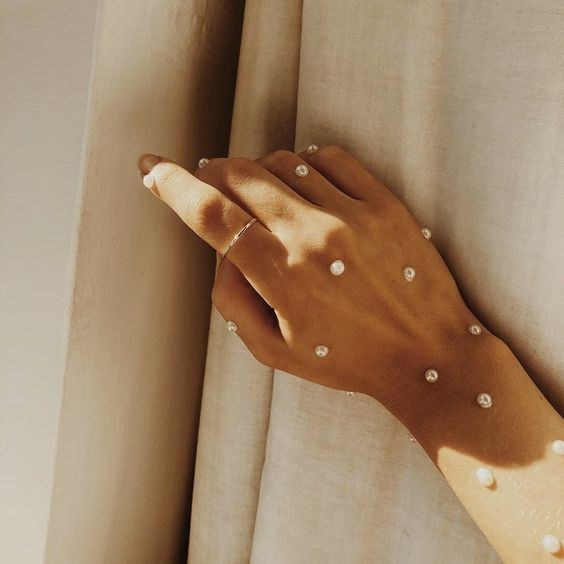 Чувственно, для девушки в студии. Фотограф в Иркутске Кристина Телегина