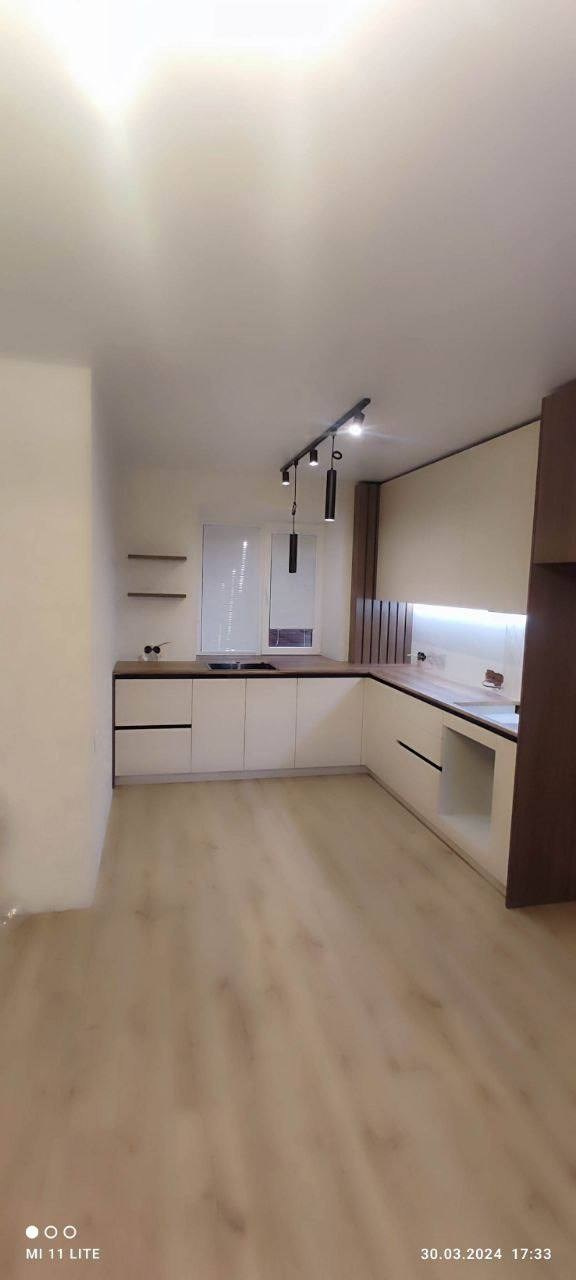 Фото с монтажа |Мебель на заказа: кухни, шкафы и т.д. в Томске. ГУДРУМ — Мебель на заказ в Томске | Кухни | Шкафы | Стулья и Столы