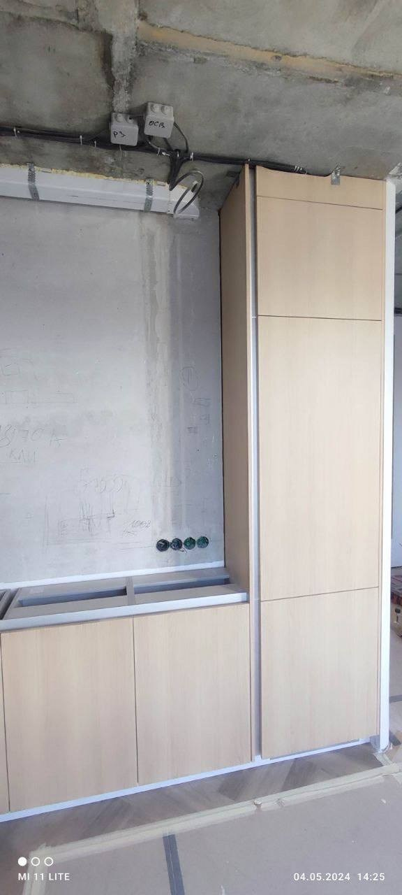 Фото с монтажа |Мебель на заказа: кухни, шкафы и т.д. в Томске. ГУДРУМ — Мебель на заказ в Томске | Кухни | Шкафы | Стулья и Столы