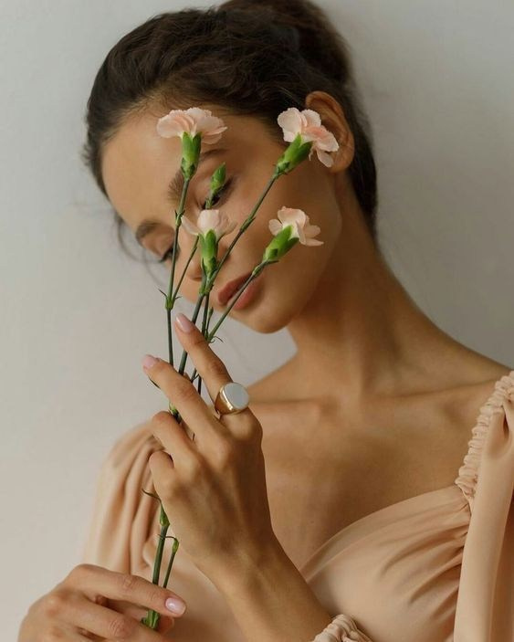 Фотосессия с цветами. Фотограф в Иркутске Кристина Телегина