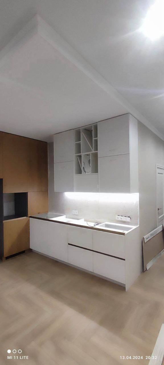 Фото с монтажа |Мебель на заказа: кухни, шкафы и т.д. в Томске. ГУДРУМ — Мебель на заказ в Томске | Кухни | Шкафы | Стулья и Столы