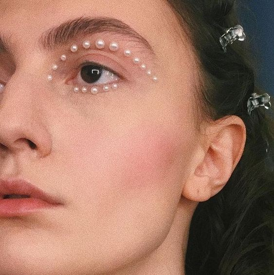 Чувственно, для девушки в студии. Фотограф в Иркутске Кристина Телегина