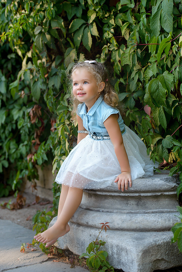 Детский фотограф Севастополь.  Летняя фотосессия для девочки на Херсонесе