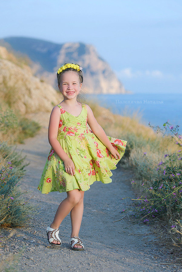 Фотосессия в Балаклаве в Севастополе. Детская фотосъемка на природе у моря