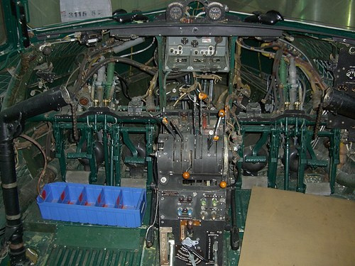 Ил-14 в Германии (восстановление в музее). Фотоальбом показывающий увлекательный мир авиации и мир медведей Андрея Иванова