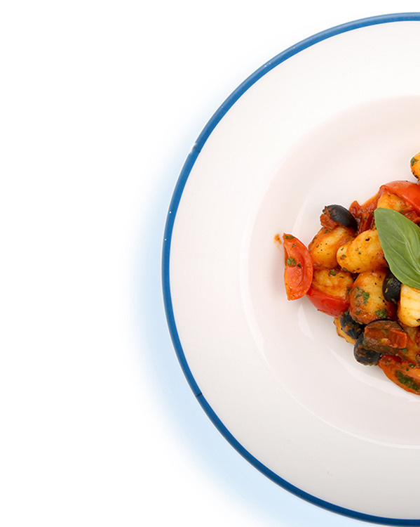 На белом фоне. Предметный и рекламный фотограф в Ростове-на-Дону Кристина Орлова