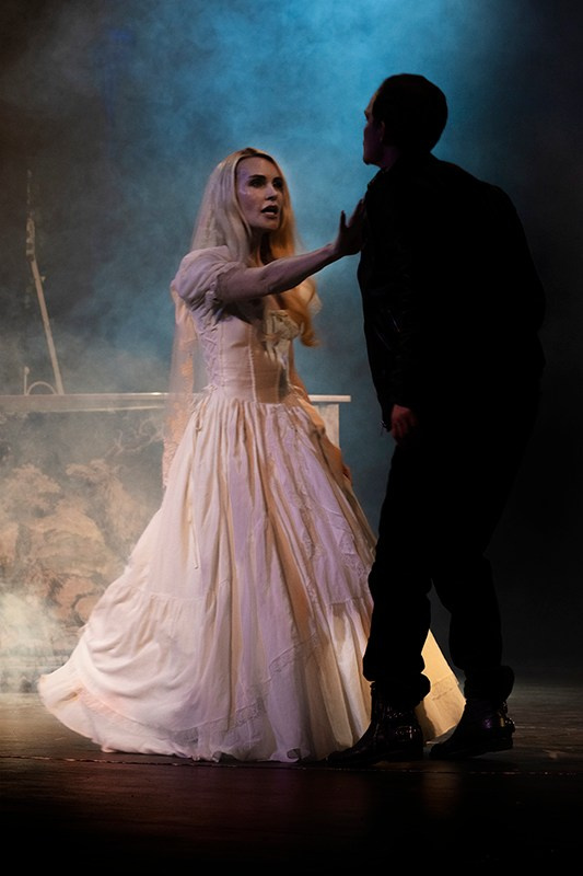 Un miracle ordinaire. Photographer Kostya Jonaitis (streetphotography, BBC News, Fashion)