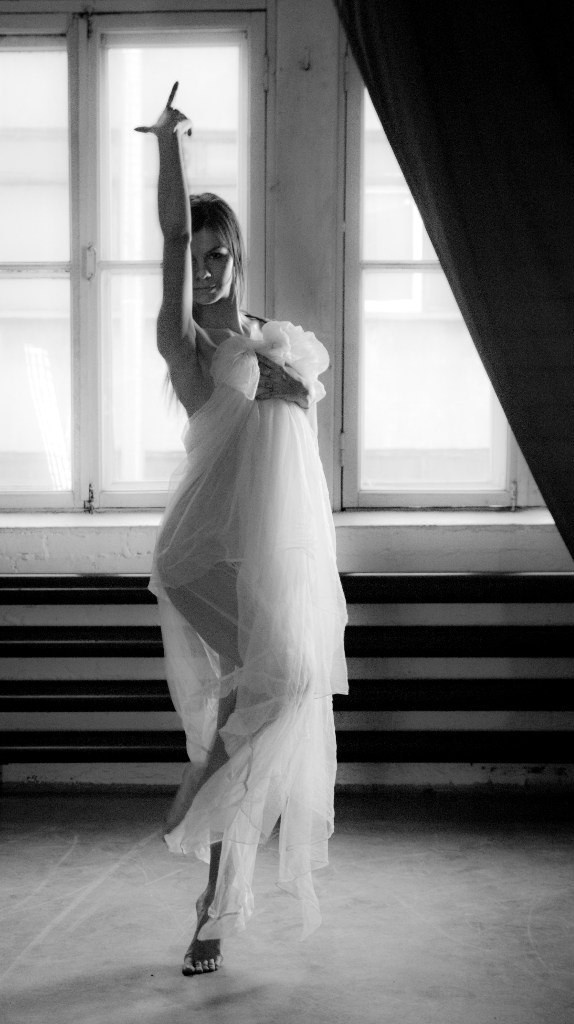 Такой художественная фотосессия еще не когда не была, главное поймать момент