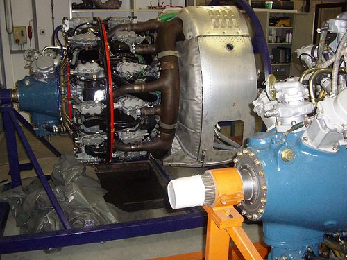 Ил-14 в Германии (восстановление в музее). Фотоальбом показывающий увлекательный мир авиации и мир медведей Андрея Иванова