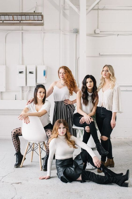 Идеи фото группами 9-11 класс. Выпускные альбомы «Эврика» в Нижнем Новгороде