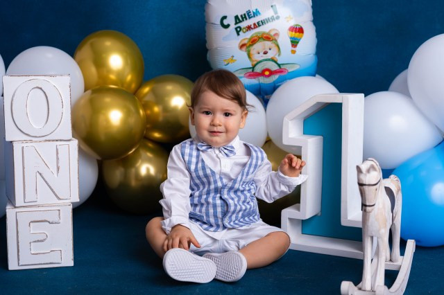 Фотосессия на годик для мальчика. Фотосессия на годик в Москве. Фотограф годовасия