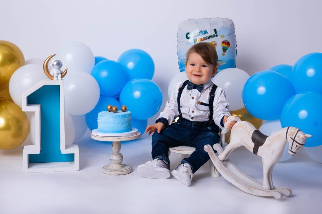 Фотосессия на годик для мальчика. Фотосессия на годик в Москве. Фотограф годовасия