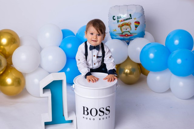 Фотосессия на годик для мальчика. Фотосессия на годик в Москве. Фотограф годовасия