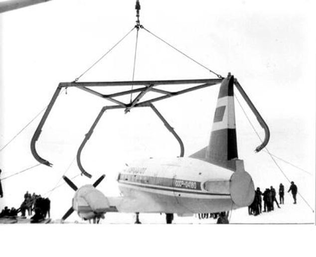 Исторические фотографии. Фотоальбом показывающий увлекательный мир авиации и мир медведей Андрея Иванова