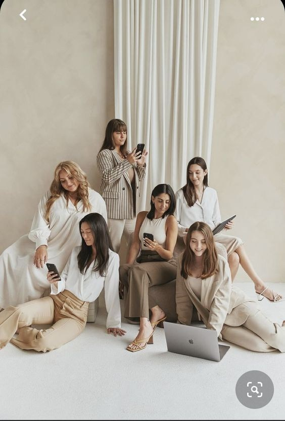 Идеи фото группами 9-11 класс. Выпускные альбомы «Эврика» в Нижнем Новгороде