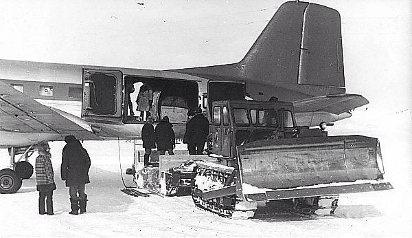 Исторические фотографии. Фотоальбом показывающий увлекательный мир авиации и мир медведей Андрея Иванова