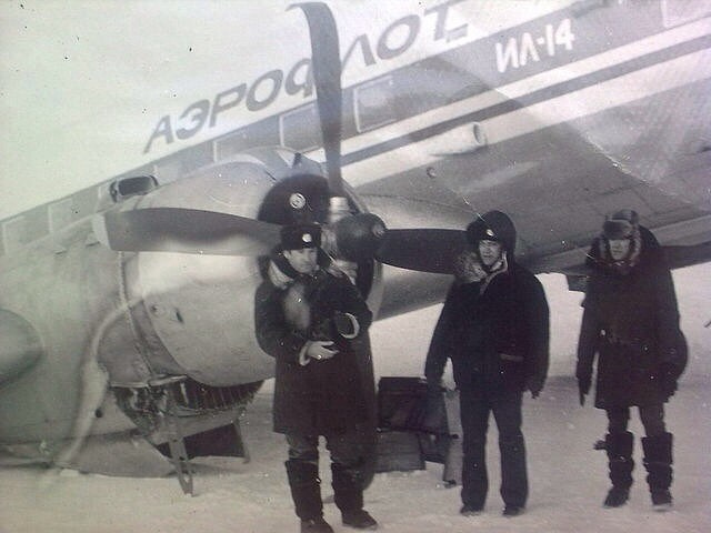 Исторические фотографии. Фотоальбом показывающий увлекательный мир авиации и мир медведей Андрея Иванова