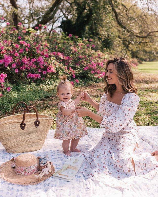 Фотосессия в цветущем саду. Женский и семейный фотограф Светлана