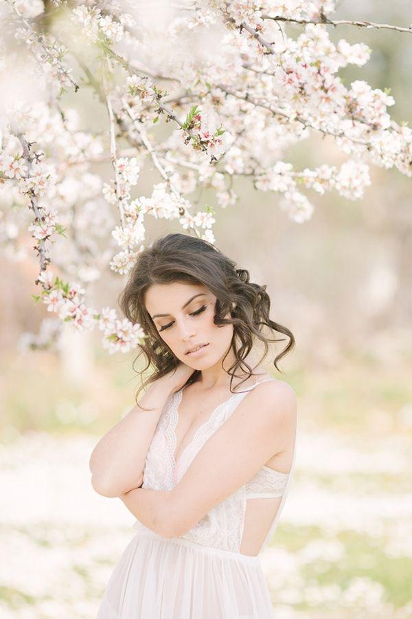 Фотосессия в цветущем саду. Женский и семейный фотограф Светлана