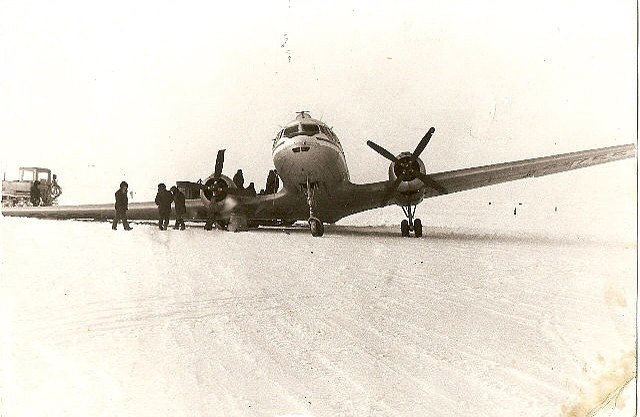 Исторические фотографии. Фотоальбом показывающий увлекательный мир авиации и мир медведей Андрея Иванова